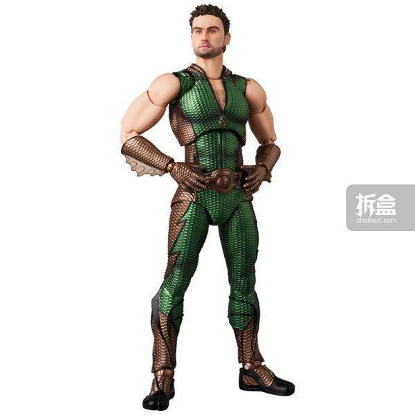 MAFEX 黑袍纠察队 深海 美剧祖国人 6寸可动人偶