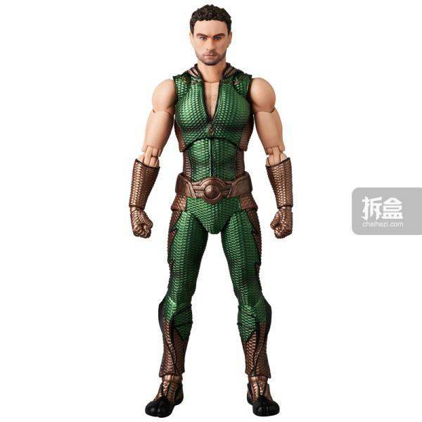 MAFEX 黑袍纠察队 深海 美剧祖国人 6寸可动人偶