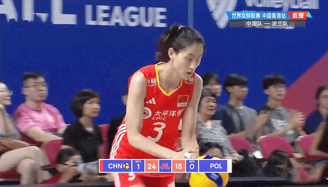 中国女排横扫世界第4！6大功臣出炉，刁琳宇迎反转，蔡斌展望奥运
