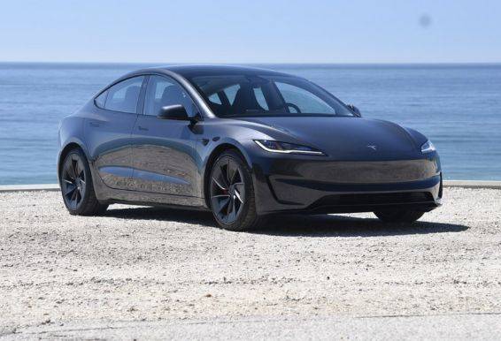 全新Model 3高性能版正式登陆特斯拉中国官网