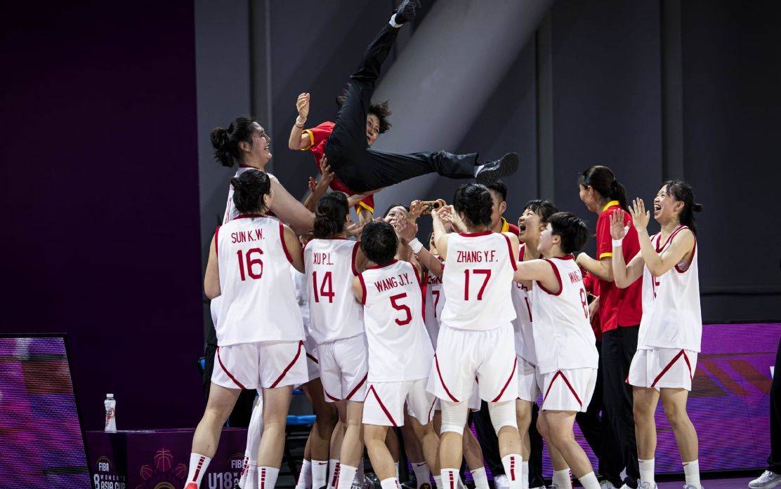 晚上19点官网直播，中国女篮VS韩国，张子宇率队冲U18亚洲杯决赛