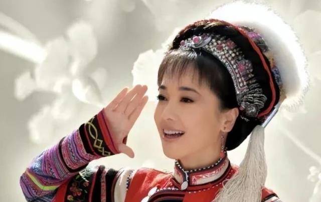 16岁因太美被印在人民币上，多年过去，49岁时方知头像是自己