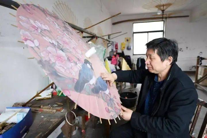 突传消息，一代传奇在杭州家中去世！网友痛惜：我还来不及……