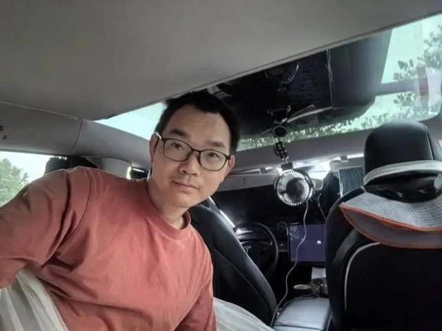 深圳一程序员睡在车里3年多不租房，为省钱？当事人回应网友质疑