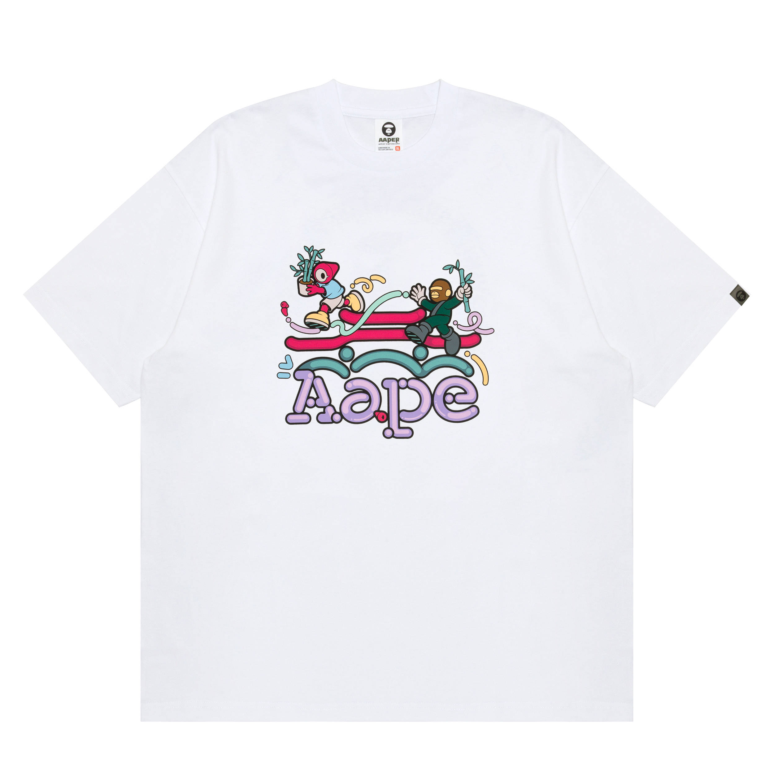 AAPE × KSANER联名系列，艺术与城市街头的活力交织